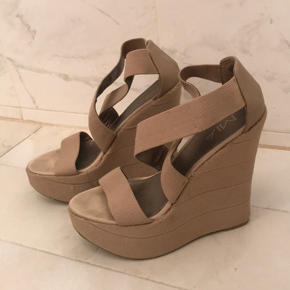 Wedge Tan Sandal - MIA